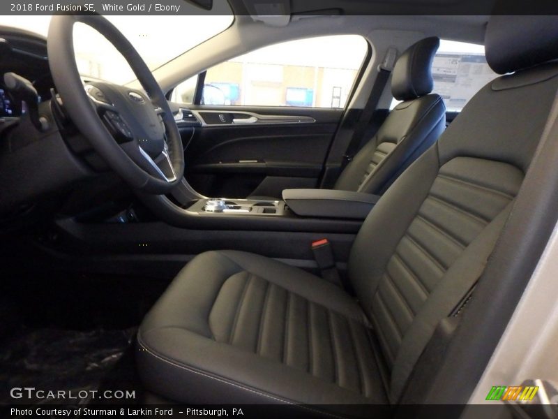 White Gold / Ebony 2018 Ford Fusion SE