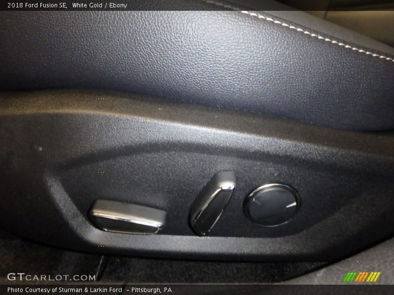 White Gold / Ebony 2018 Ford Fusion SE
