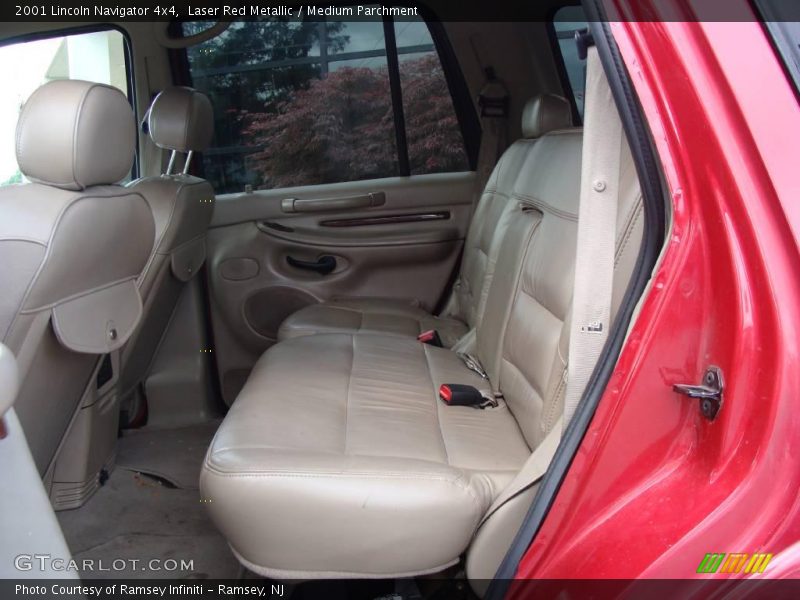 Laser Red Metallic / Medium Parchment 2001 Lincoln Navigator 4x4