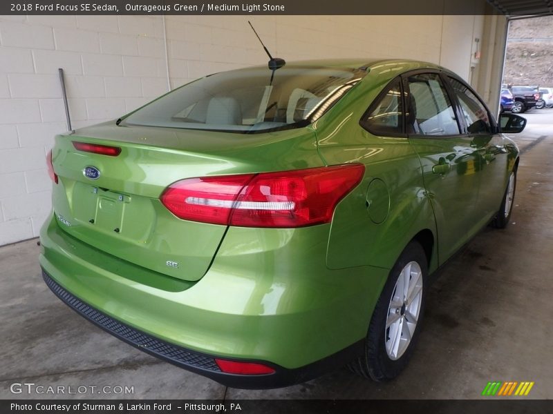 Outrageous Green / Medium Light Stone 2018 Ford Focus SE Sedan