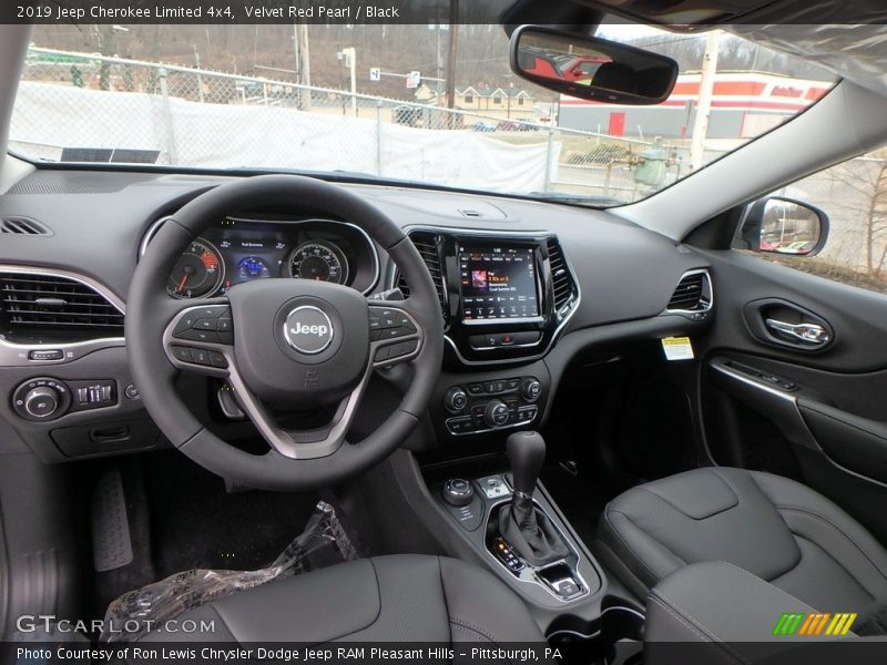 Black Interior - 2019 Cherokee Limited 4x4 