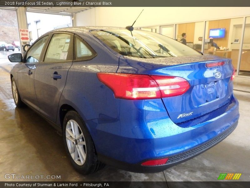 Lightning Blue / Charcoal Black 2018 Ford Focus SE Sedan