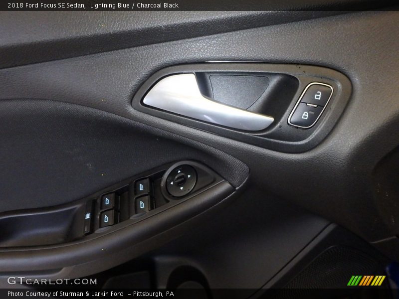 Lightning Blue / Charcoal Black 2018 Ford Focus SE Sedan