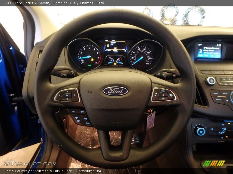 Lightning Blue / Charcoal Black 2018 Ford Focus SE Sedan