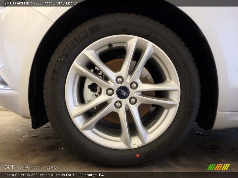 Ingot Silver / Ebony 2018 Ford Fusion SE