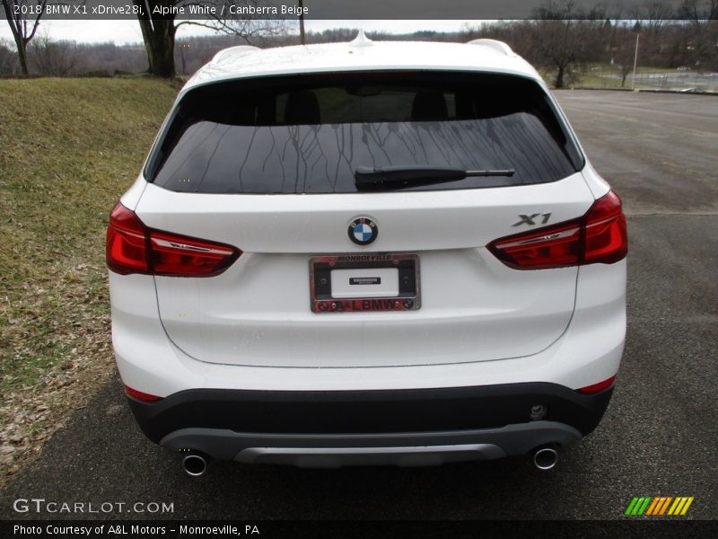 Alpine White / Canberra Beige 2018 BMW X1 xDrive28i