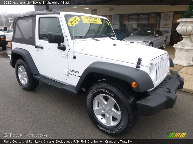 Bright White / Black 2016 Jeep Wrangler Sport