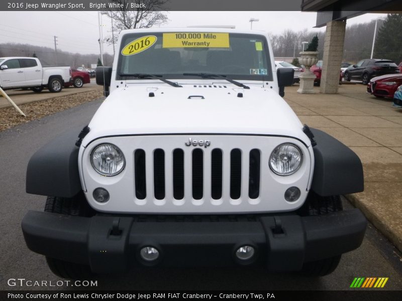 Bright White / Black 2016 Jeep Wrangler Sport