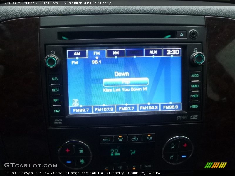 Silver Birch Metallic / Ebony 2008 GMC Yukon XL Denali AWD