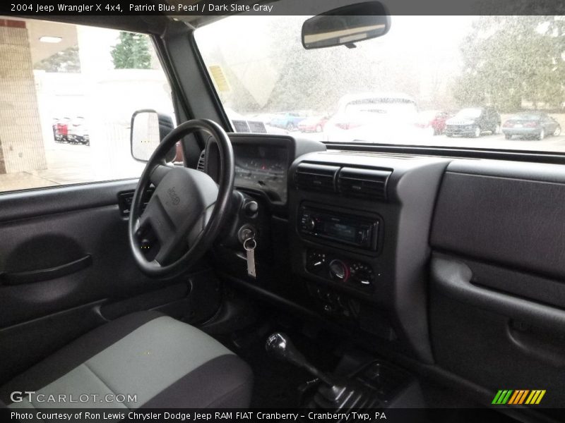 Patriot Blue Pearl / Dark Slate Gray 2004 Jeep Wrangler X 4x4