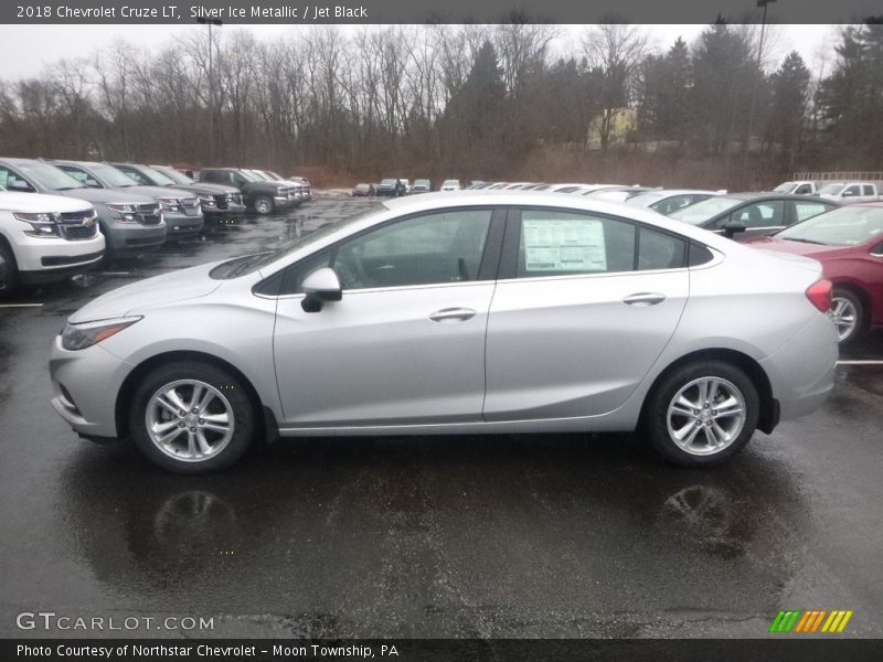 Silver Ice Metallic / Jet Black 2018 Chevrolet Cruze LT