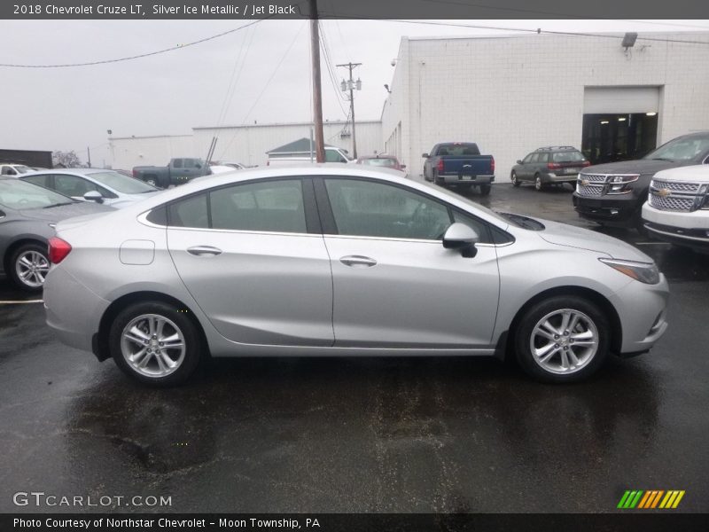 Silver Ice Metallic / Jet Black 2018 Chevrolet Cruze LT