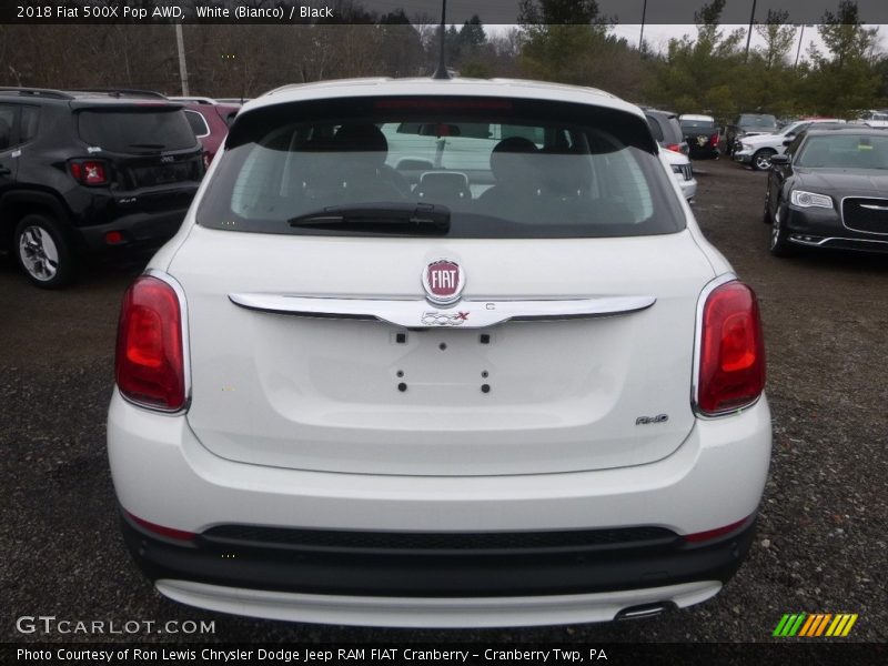White (Bianco) / Black 2018 Fiat 500X Pop AWD