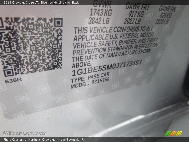 Silver Ice Metallic / Jet Black 2018 Chevrolet Cruze LT