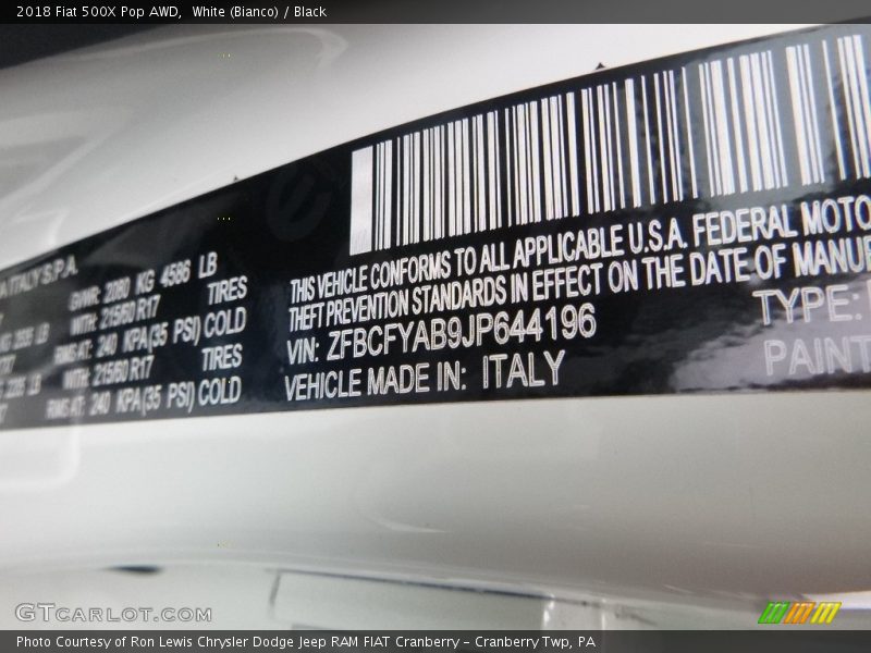 White (Bianco) / Black 2018 Fiat 500X Pop AWD