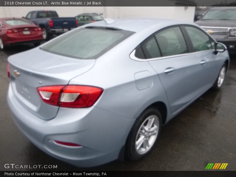 Arctic Blue Metallic / Jet Black 2018 Chevrolet Cruze LT