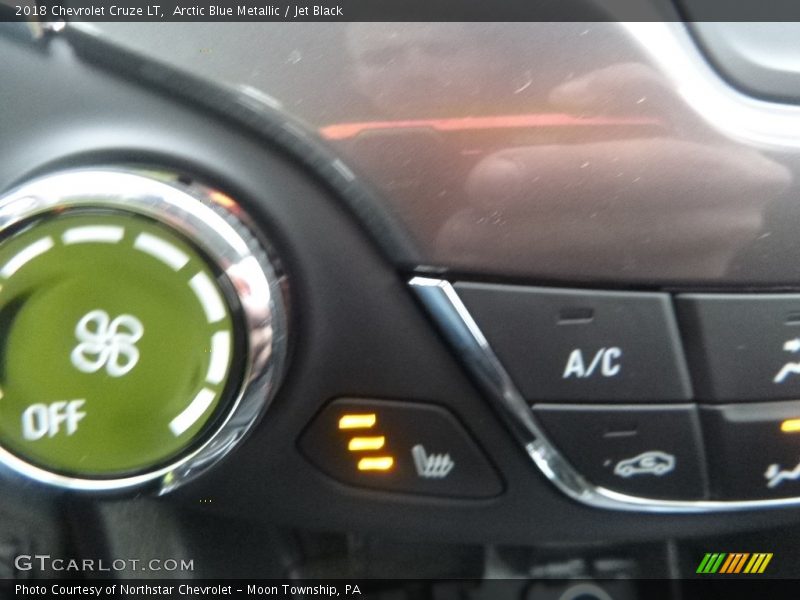 Arctic Blue Metallic / Jet Black 2018 Chevrolet Cruze LT