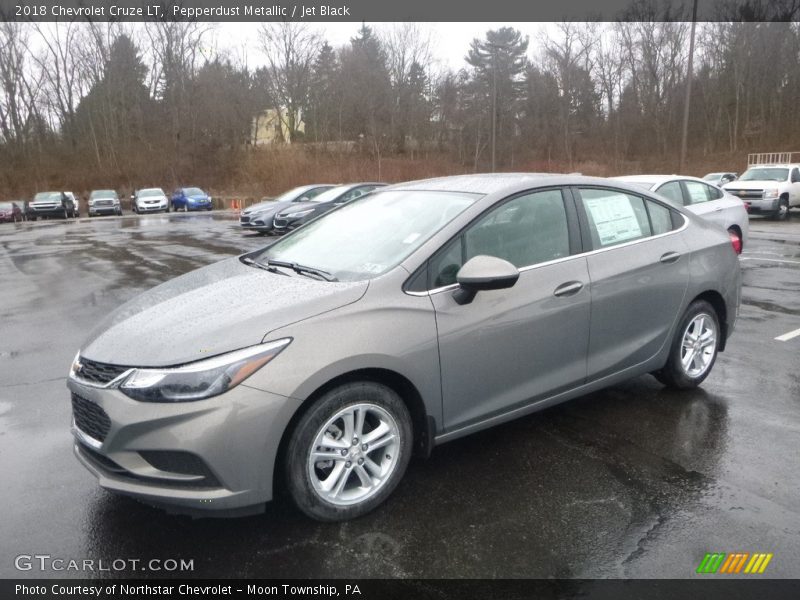 Pepperdust Metallic / Jet Black 2018 Chevrolet Cruze LT