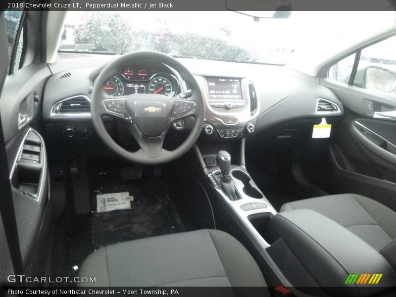 Pepperdust Metallic / Jet Black 2018 Chevrolet Cruze LT
