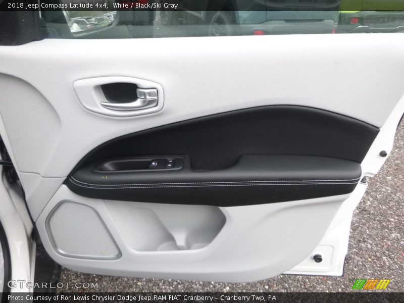 White / Black/Ski Gray 2018 Jeep Compass Latitude 4x4