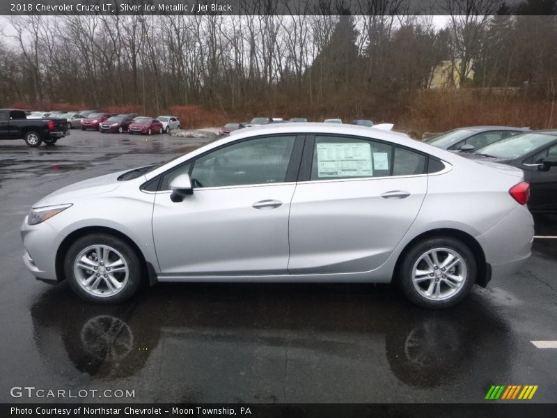 Silver Ice Metallic / Jet Black 2018 Chevrolet Cruze LT