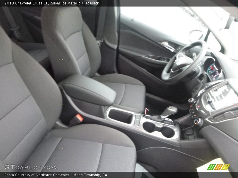 Silver Ice Metallic / Jet Black 2018 Chevrolet Cruze LT