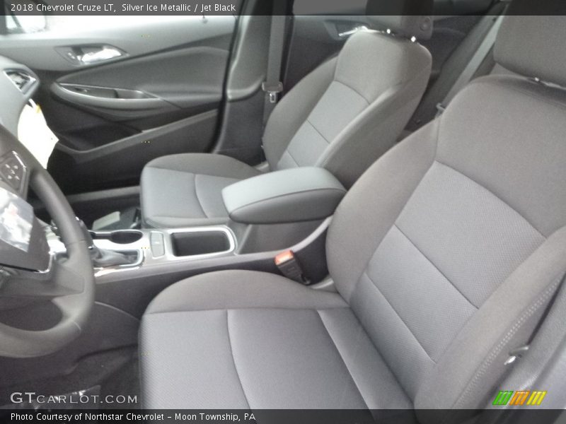 Silver Ice Metallic / Jet Black 2018 Chevrolet Cruze LT