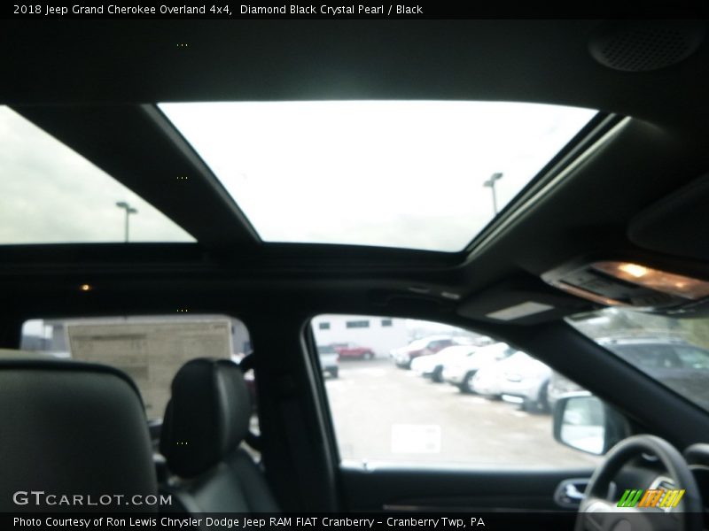 Diamond Black Crystal Pearl / Black 2018 Jeep Grand Cherokee Overland 4x4