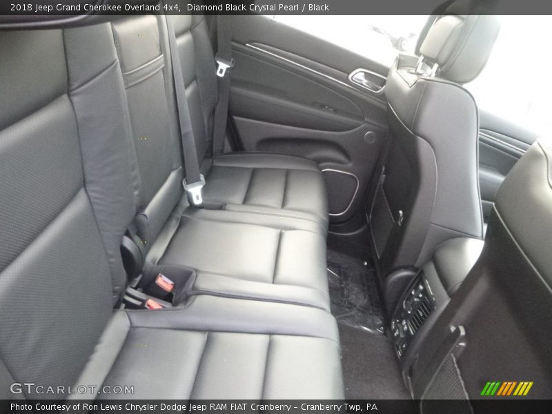 Diamond Black Crystal Pearl / Black 2018 Jeep Grand Cherokee Overland 4x4