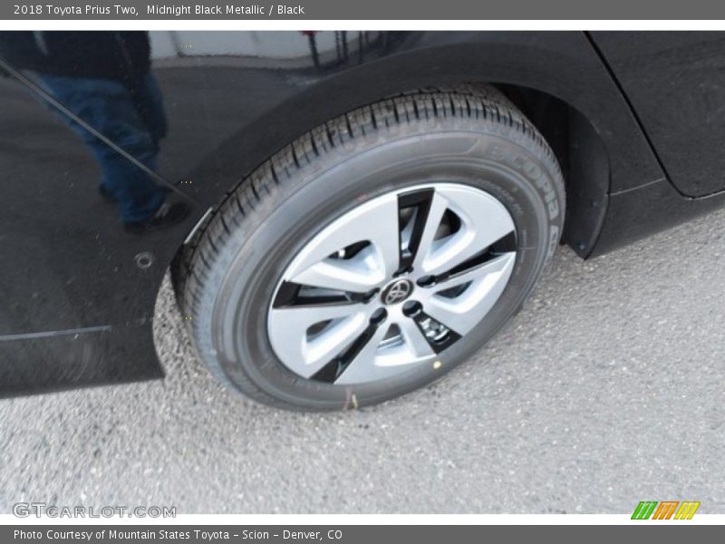Midnight Black Metallic / Black 2018 Toyota Prius Two