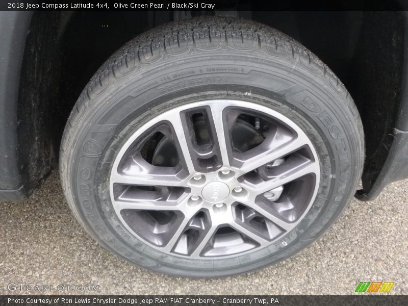 Olive Green Pearl / Black/Ski Gray 2018 Jeep Compass Latitude 4x4