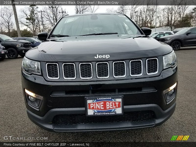 Diamond Black Crystal Pearl / Black/Ski Gray 2018 Jeep Compass Latitude 4x4