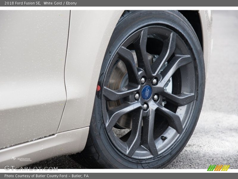 White Gold / Ebony 2018 Ford Fusion SE