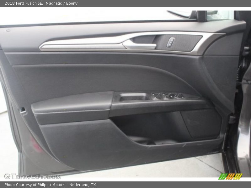 Magnetic / Ebony 2018 Ford Fusion SE