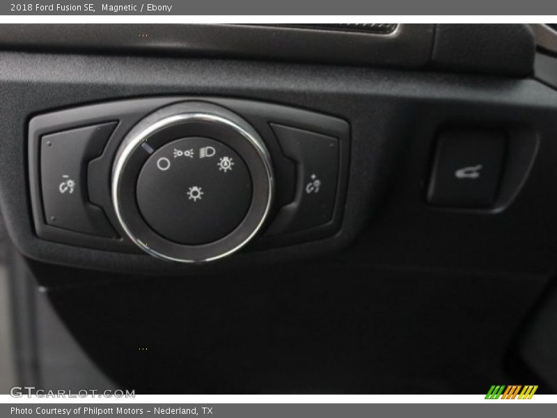 Magnetic / Ebony 2018 Ford Fusion SE