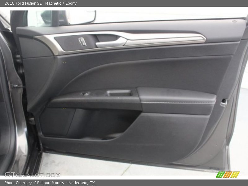 Magnetic / Ebony 2018 Ford Fusion SE