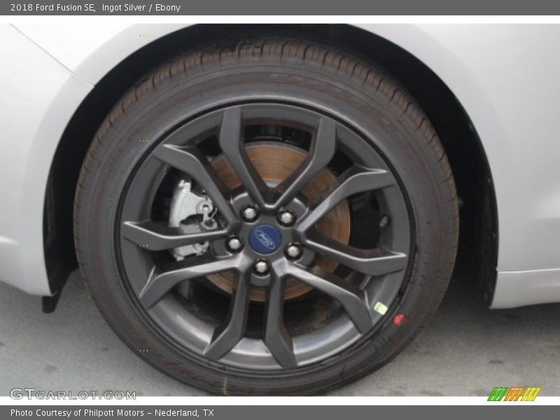Ingot Silver / Ebony 2018 Ford Fusion SE