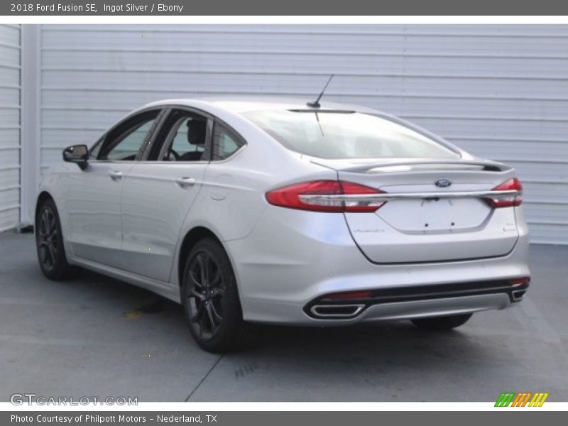 Ingot Silver / Ebony 2018 Ford Fusion SE
