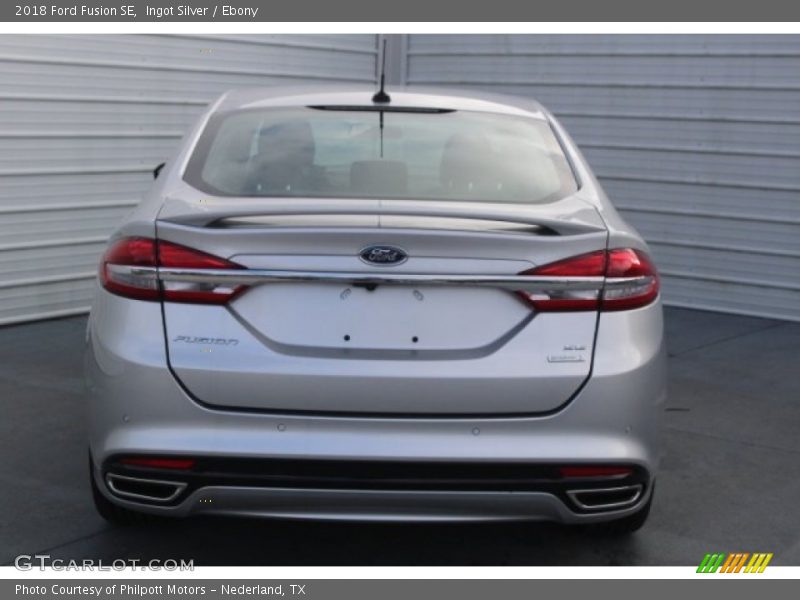 Ingot Silver / Ebony 2018 Ford Fusion SE