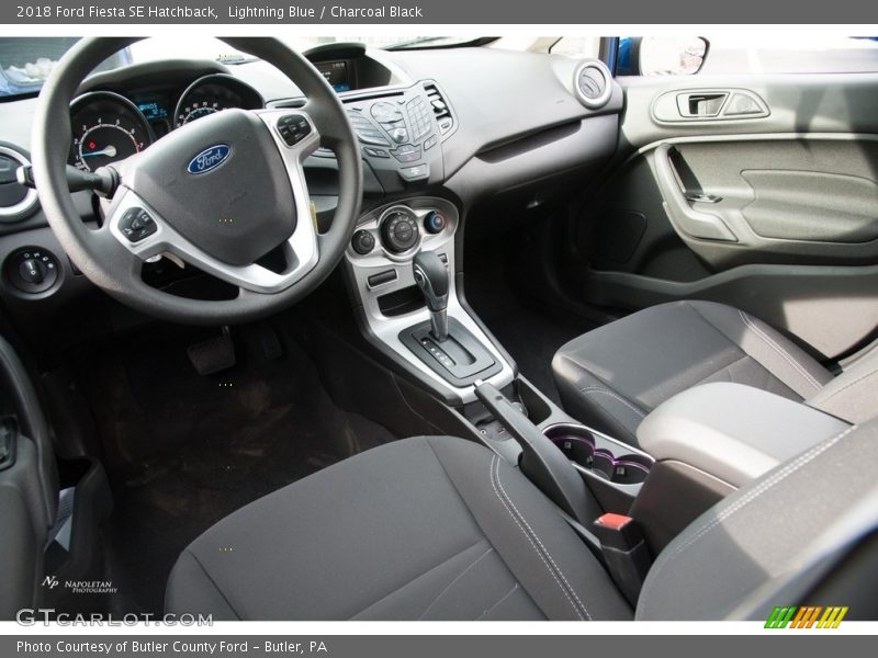 Lightning Blue / Charcoal Black 2018 Ford Fiesta SE Hatchback