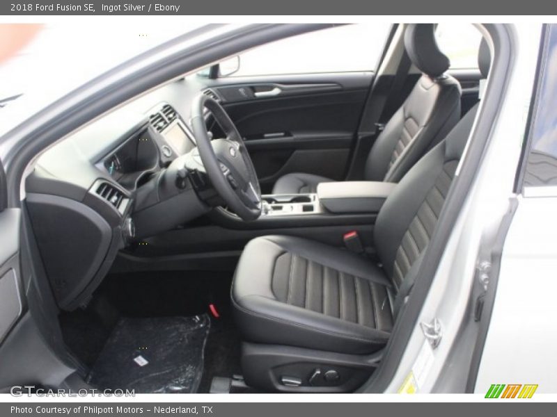 Ingot Silver / Ebony 2018 Ford Fusion SE