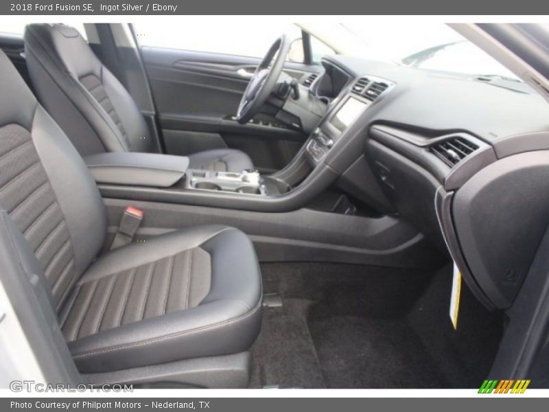 Ingot Silver / Ebony 2018 Ford Fusion SE