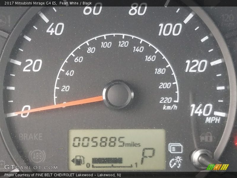 Pearl White / Black 2017 Mitsubishi Mirage G4 ES