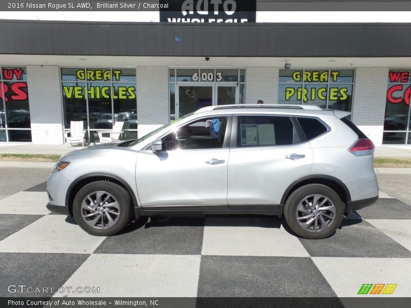 Brilliant Silver / Charcoal 2016 Nissan Rogue SL AWD