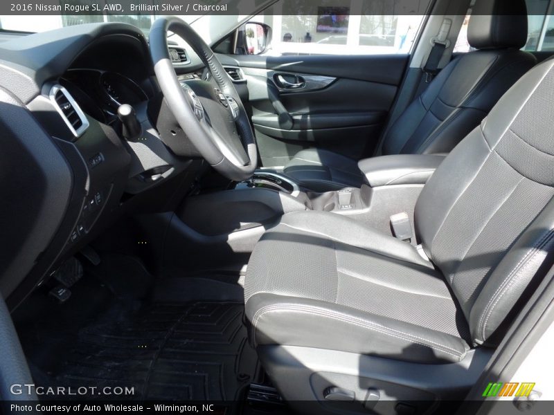 Brilliant Silver / Charcoal 2016 Nissan Rogue SL AWD