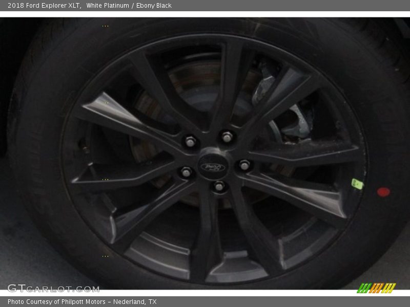 White Platinum / Ebony Black 2018 Ford Explorer XLT