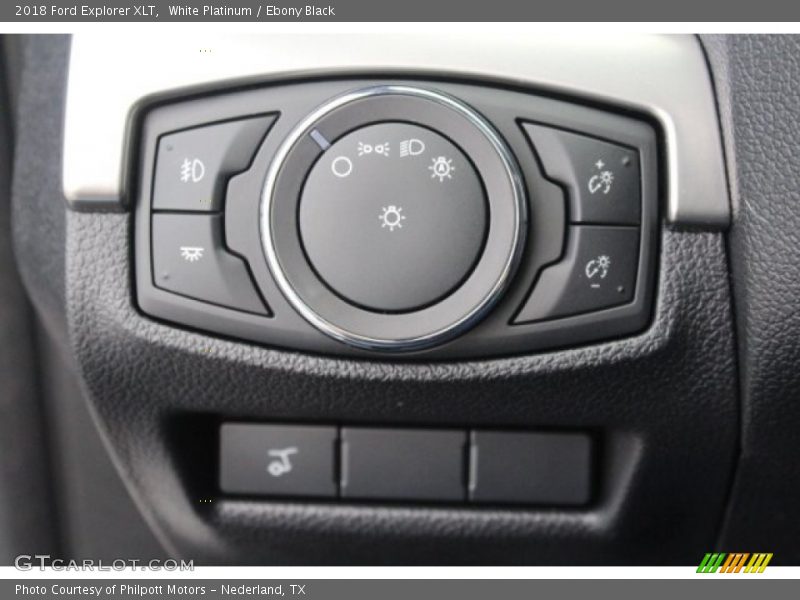 White Platinum / Ebony Black 2018 Ford Explorer XLT