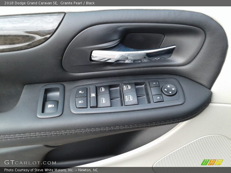 Granite Pearl / Black 2018 Dodge Grand Caravan SE