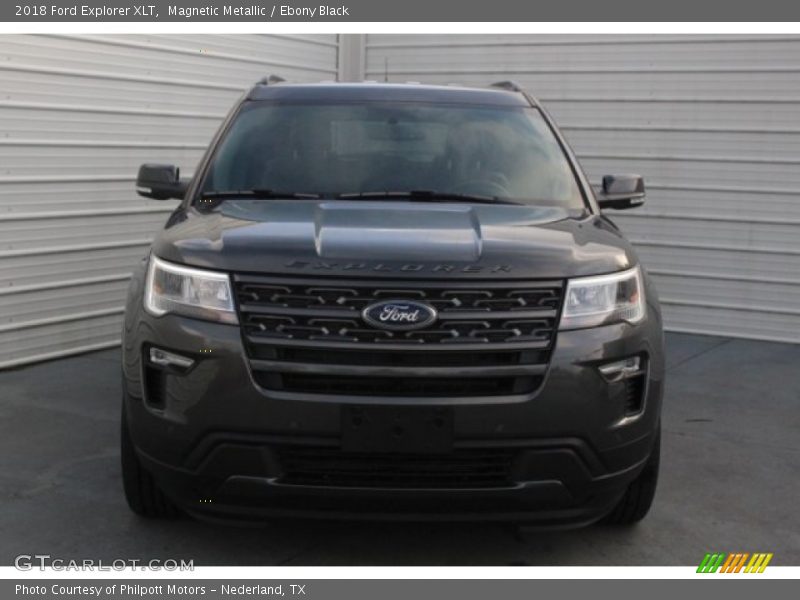 Magnetic Metallic / Ebony Black 2018 Ford Explorer XLT