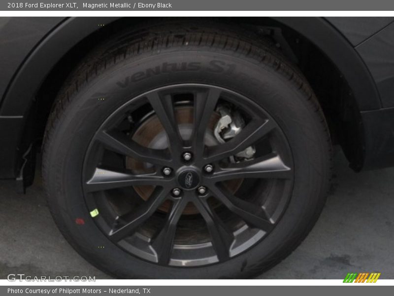 Magnetic Metallic / Ebony Black 2018 Ford Explorer XLT